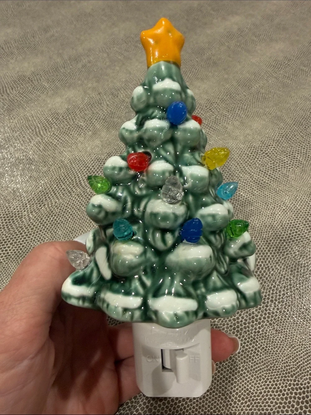Retro Ceramic Green 360° Christmas Tree Night Light with Multicolor Bulbs